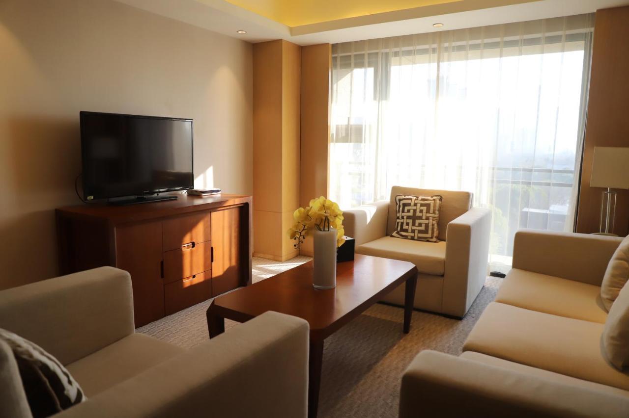 ננג'ינג Jinling Riverside Hotel מראה חיצוני תמונה