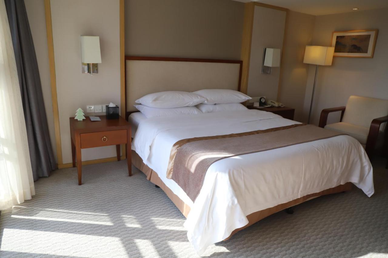 ננג'ינג Jinling Riverside Hotel מראה חיצוני תמונה