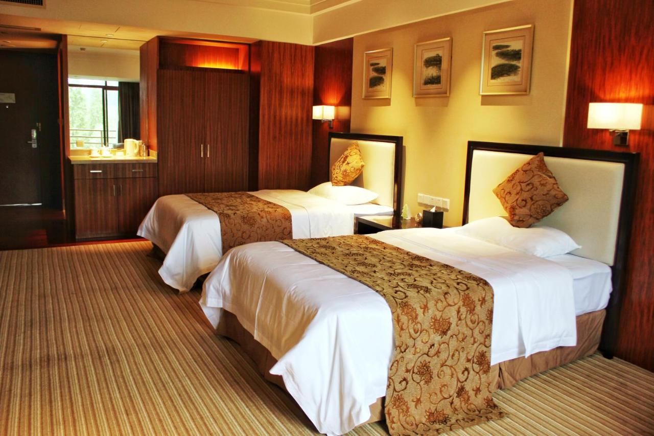 ננג'ינג Jinling Riverside Hotel מראה חיצוני תמונה