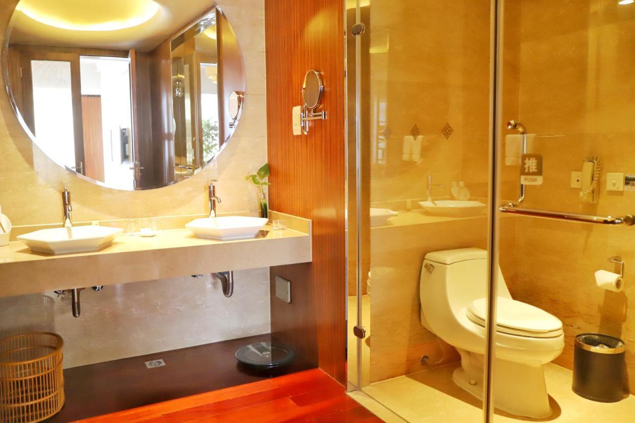 ננג'ינג Jinling Riverside Hotel מראה חיצוני תמונה
