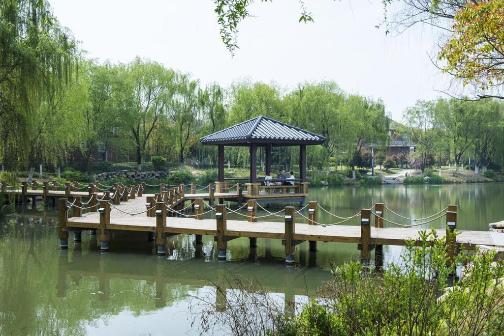 ננג'ינג Jinling Riverside Hotel מראה חיצוני תמונה