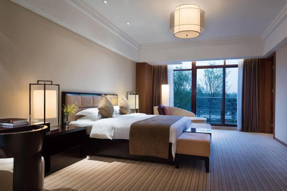 ננג'ינג Jinling Riverside Hotel מראה חיצוני תמונה
